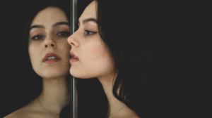 毛穴の開きは改善できる？原因やセルフケア・効果的な美容治療をご紹介！