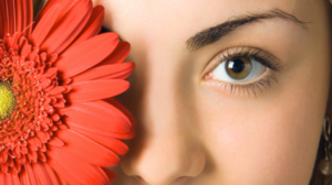 二重形成の埋没法と切開法の違いは？見た目や経過年での違いなどわかりやすく解説